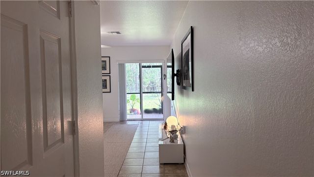 9064 Gervais CIR 105, Naples, FL 34120