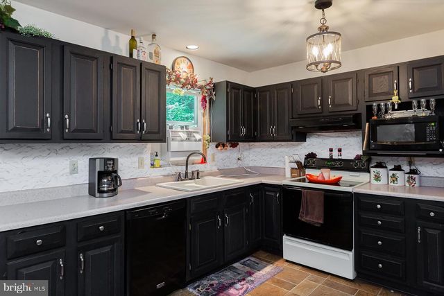 125 BOULDER DR, Denver, PA 17517