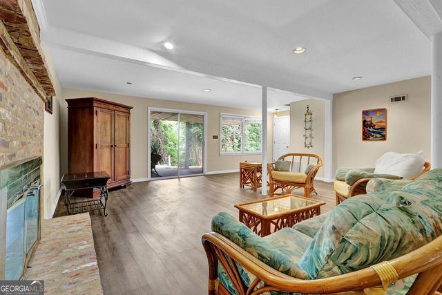 1888 Buford Dam Road, Buford, GA 30518