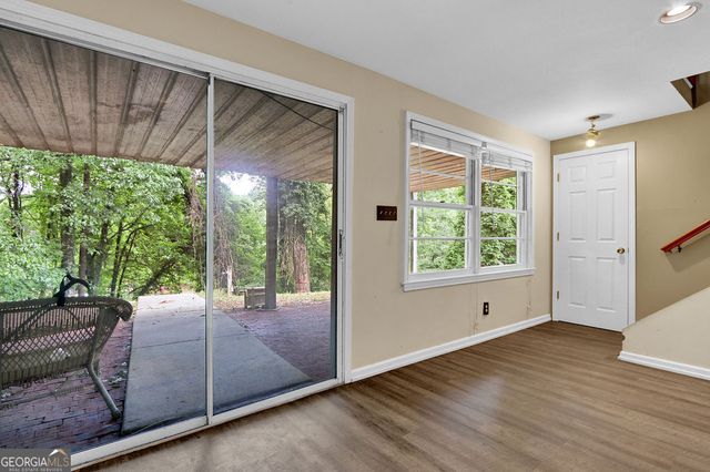1888 Buford Dam Road, Buford, GA 30518