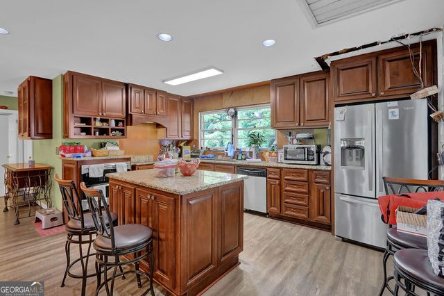 1888 Buford Dam Road, Buford, GA 30518