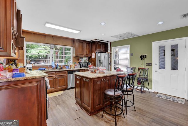 1888 Buford Dam Road, Buford, GA 30518