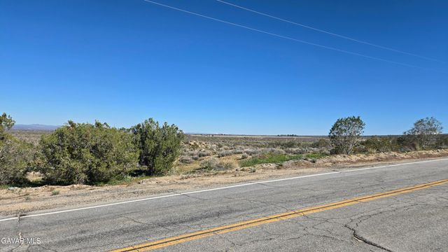 Valyermo Road, Pearblossom, CA 93553
