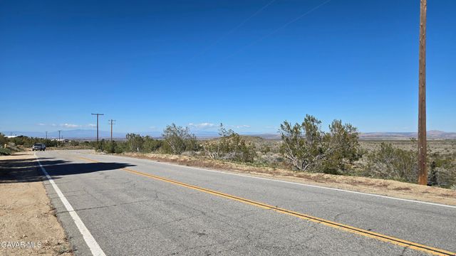 Valyermo Road, Pearblossom, CA 93553
