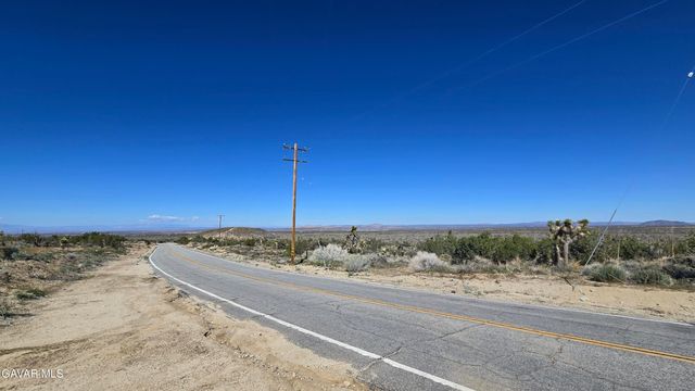 Valyermo Road, Pearblossom, CA 93553