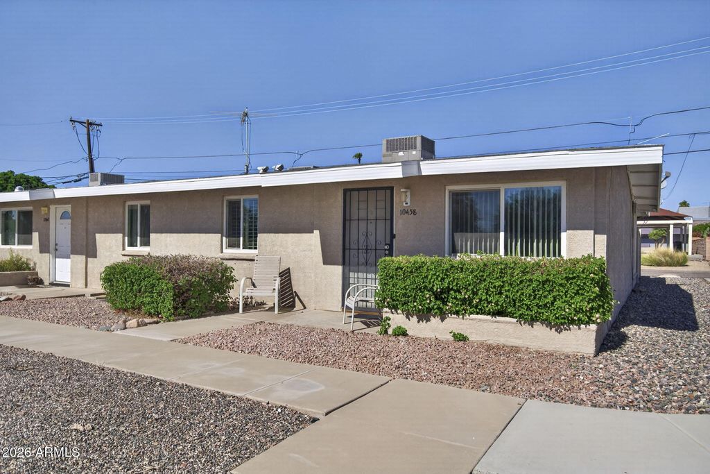 10458 W OAKMONT Drive, Sun City, AZ 85351 — photo 2