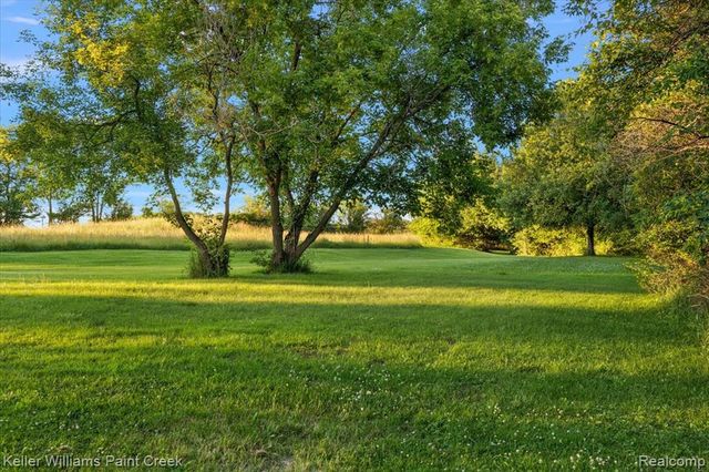 54230 Card Road, Macomb, MI 48042