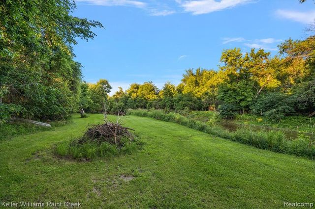54230 Card Road, Macomb, MI 48042