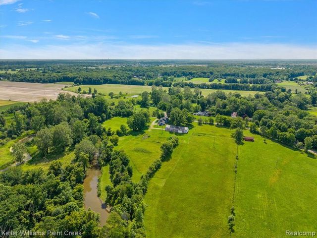 54230 Card Road, Macomb, MI 48042