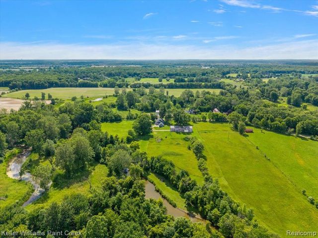 54230 Card Road, Macomb, MI 48042