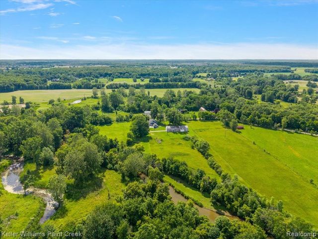 54230 Card Road, Macomb, MI 48042
