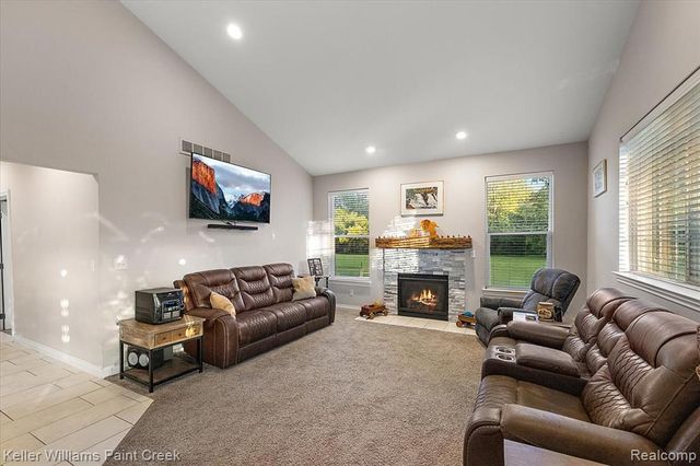54230 Card Road, Macomb, MI 48042