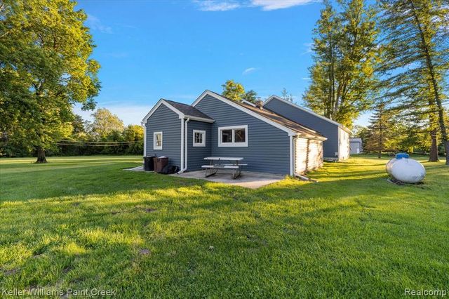 54230 Card Road, Macomb, MI 48042