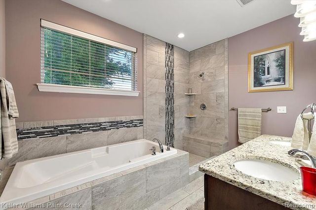 54230 Card Road, Macomb, MI 48042