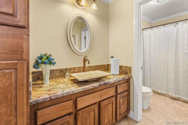 2332 Lake Forest St., Escondido, CA 92026