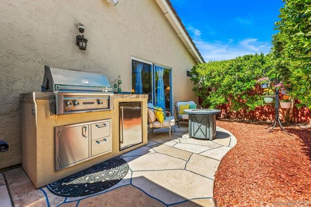 2332 Lake Forest St., Escondido, CA 92026