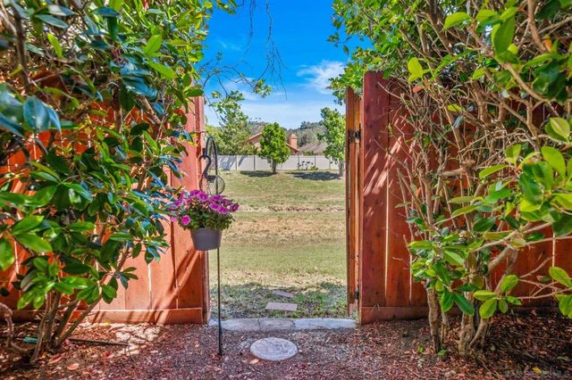 2332 Lake Forest St., Escondido, CA 92026