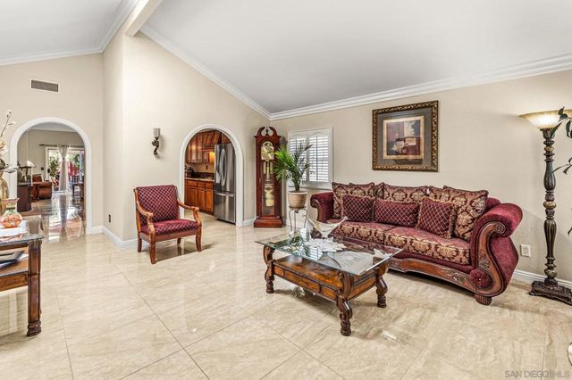 2332 Lake Forest St., Escondido, CA 92026