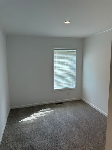 14 Mercury Lane, Nashua, NH 03062