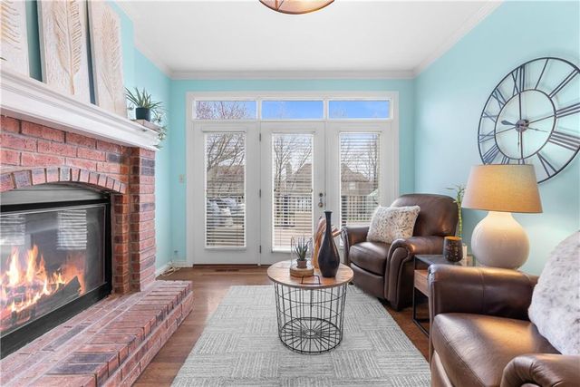 313 SW Bridlewood Court, Lee's Summit, MO 64081