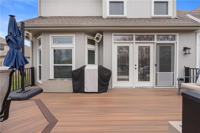 313 SW Bridlewood Court, Lee's Summit, MO 64081