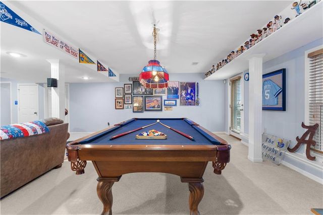 313 SW Bridlewood Court, Lee's Summit, MO 64081