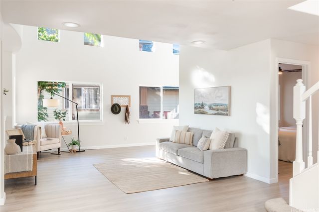 91-1389 Wahane Street, Kapolei, HI 96707