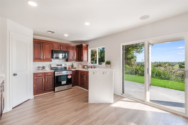 91-1389 Wahane Street, Kapolei, HI 96707