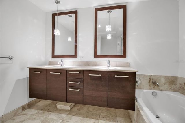 1350 MAIN STREET 707, Sarasota, FL 34236