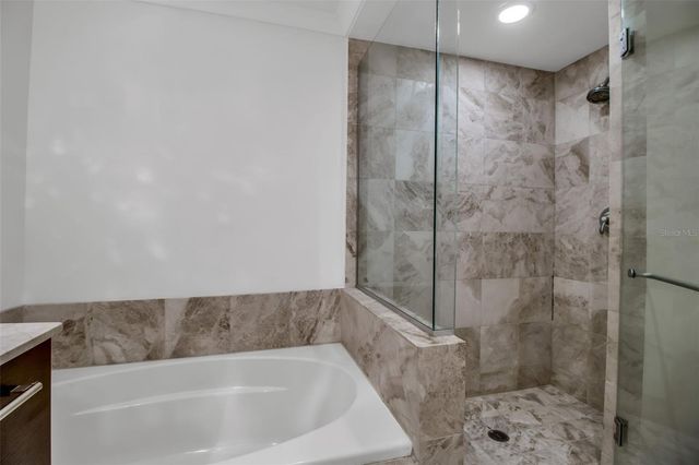 1350 MAIN STREET 707, Sarasota, FL 34236