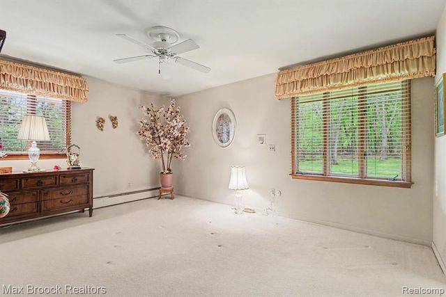 2870 Thedford Road, Bloomfield Hills, MI 48304