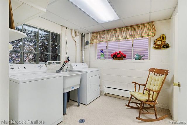 2870 Thedford Road, Bloomfield Hills, MI 48304