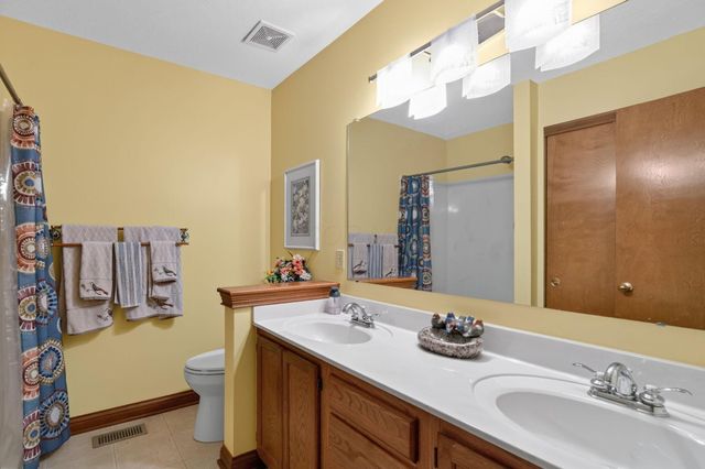 6656 Eastland Court, 6656, Worthington, OH 43085