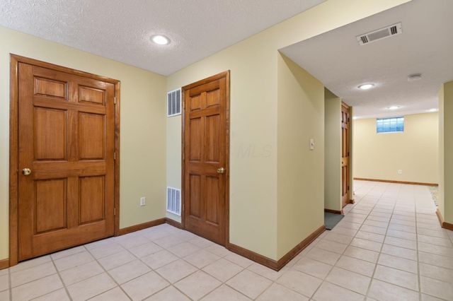 6656 Eastland Court, 6656, Worthington, OH 43085