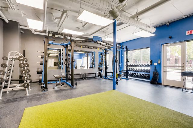 928 Travis Avenue 204, Fort Worth, TX 76104