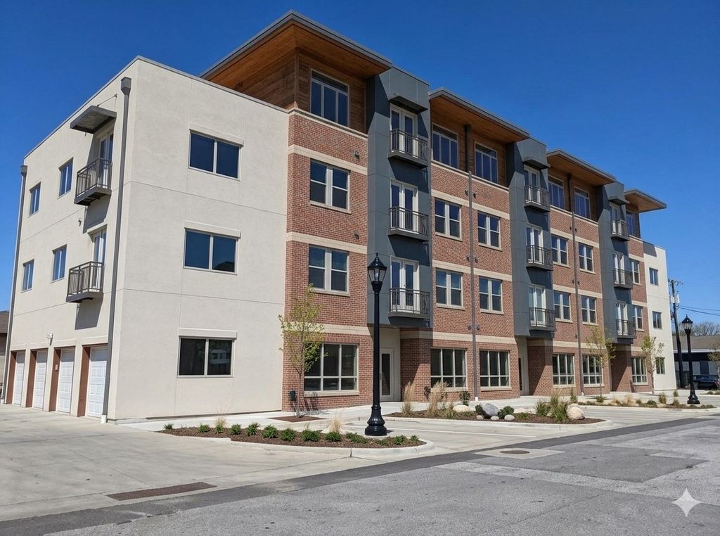 928 Travis Avenue 204, Fort Worth, TX 76104