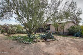 11961 W Orange Grove Road, Tucson, AZ 85743