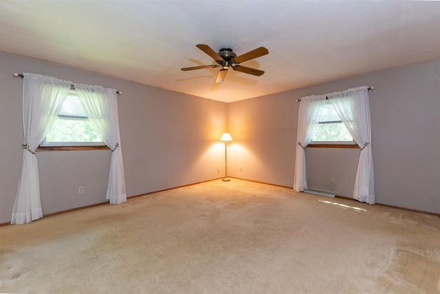 1032 PILGRIM ROAD, Neenah, WI 54956