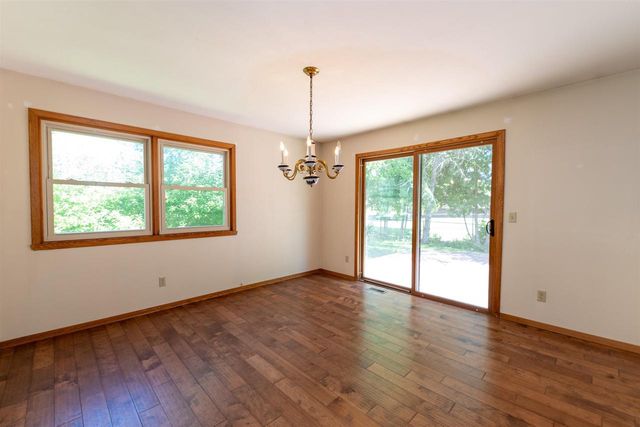 1032 PILGRIM ROAD, Neenah, WI 54956