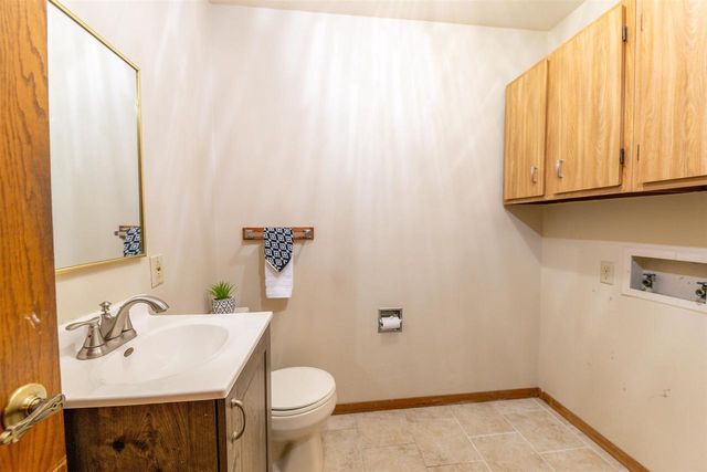 1032 PILGRIM ROAD, Neenah, WI 54956