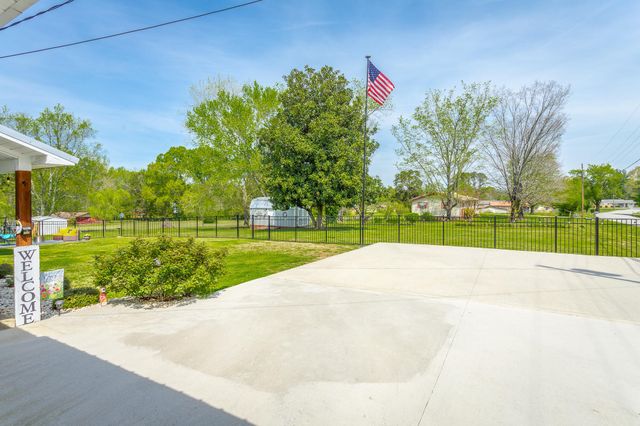 327 Irwin Avenue, Decatur, TN 37322