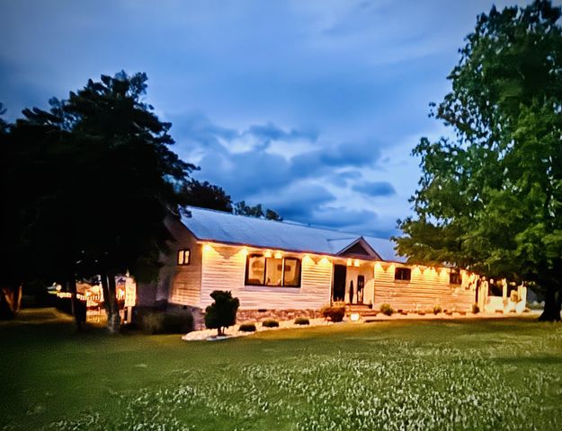 327 Irwin Avenue, Decatur, TN 37322