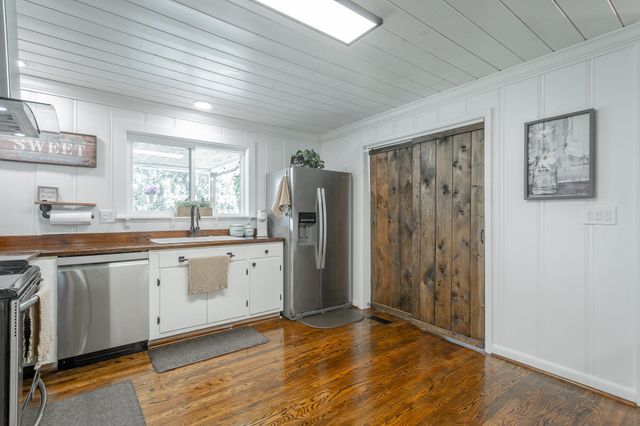 327 Irwin Avenue, Decatur, TN 37322
