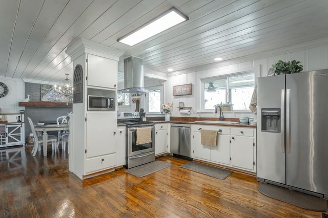 327 Irwin Avenue, Decatur, TN 37322