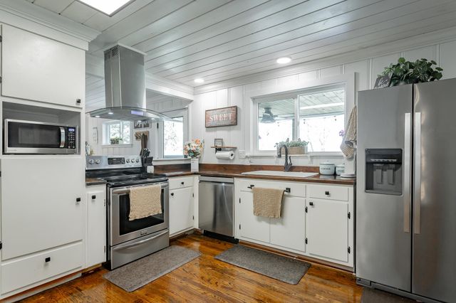 327 Irwin Avenue, Decatur, TN 37322