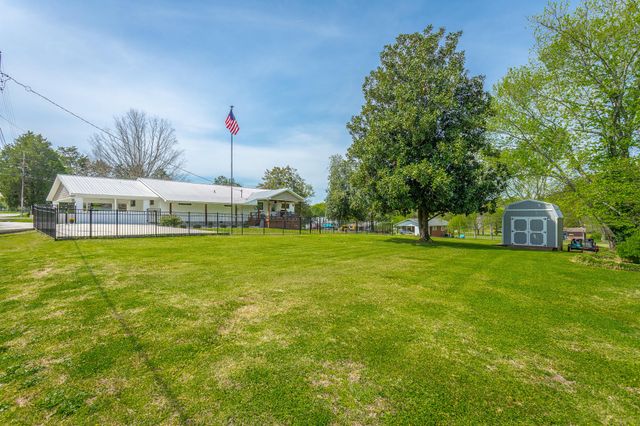 327 Irwin Avenue, Decatur, TN 37322