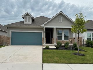 64 Hereford LOOP, Hutto, TX 78634