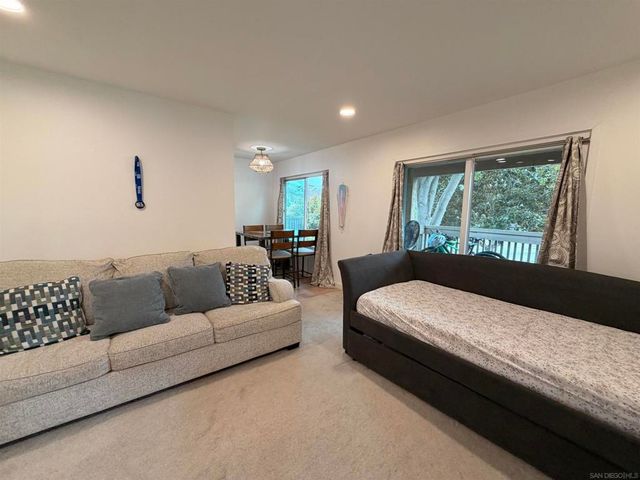 8581 Villa La Jolla Drive P, La Jolla, CA 92037