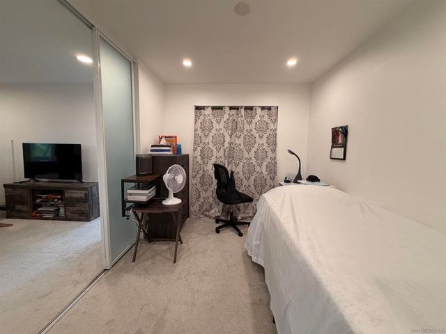 8581 Villa La Jolla Drive P, La Jolla, CA 92037