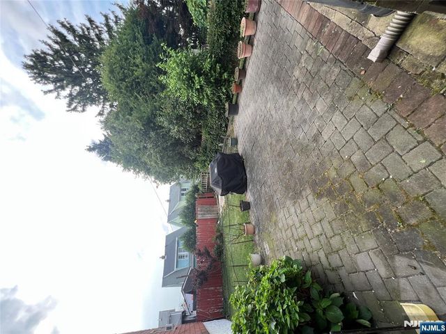 7403 2nd Avenue, North Bergen, NJ 07047